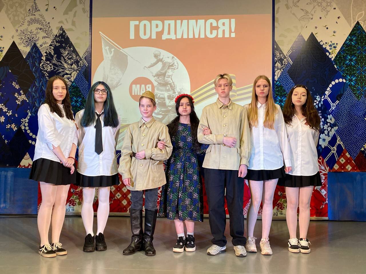 Инсценировка песни.